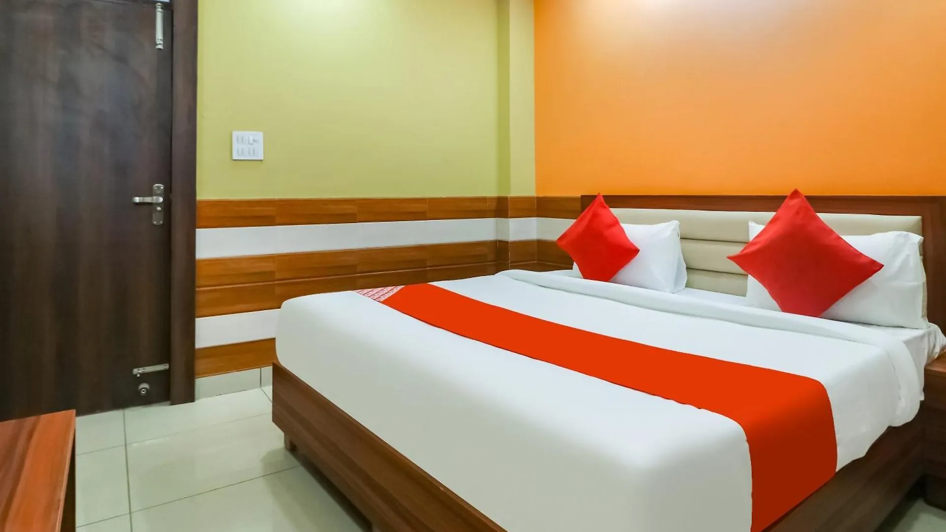 Hotel O Mayur Plaza Delhi